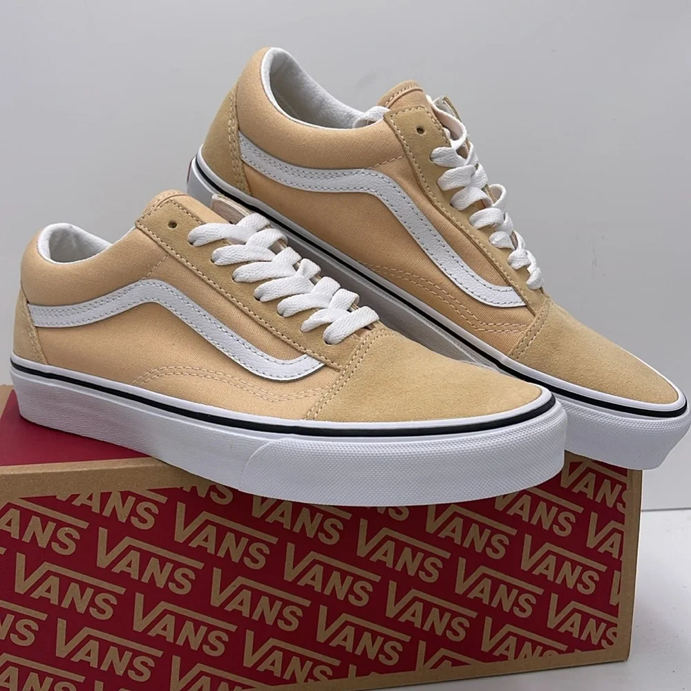 Vans WMNS Beige White Sneakers Old Skool
Color Theory Honey Peach
VN0007NTBLP - Picture 4 of 16